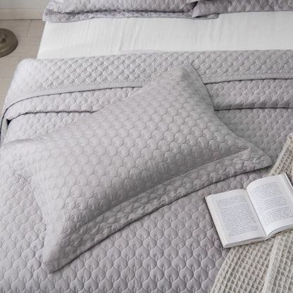 Clara Coverlet Set