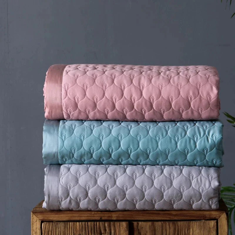 Clara Coverlet Set