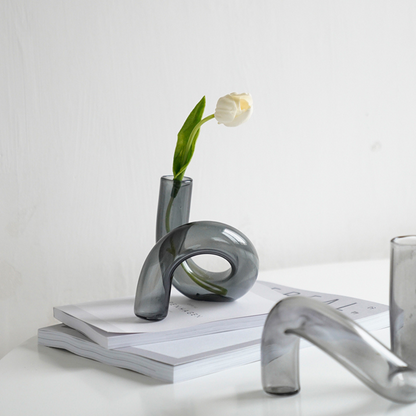 Nordic Twist Flower Vase