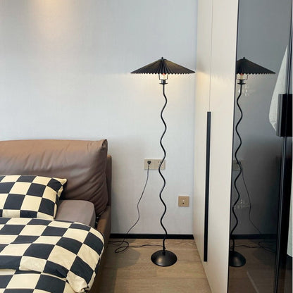 Umbrella Wave Floor Lamp