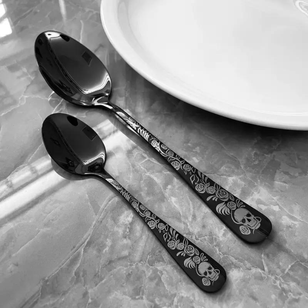 Gothic Skeleton Utensils Set (4 Sets)