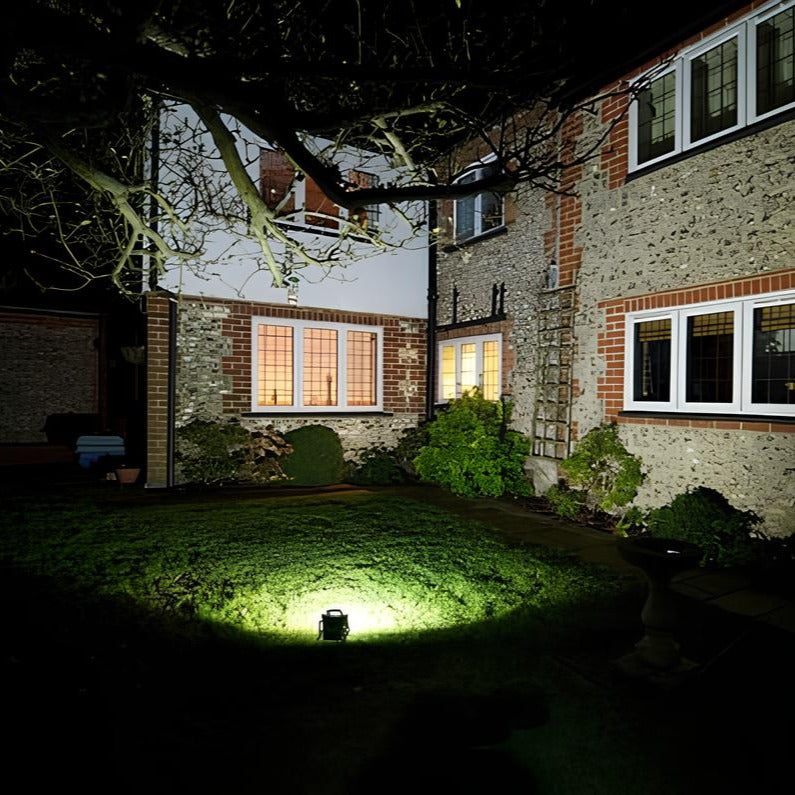 Lumina™ Solar Floodlight