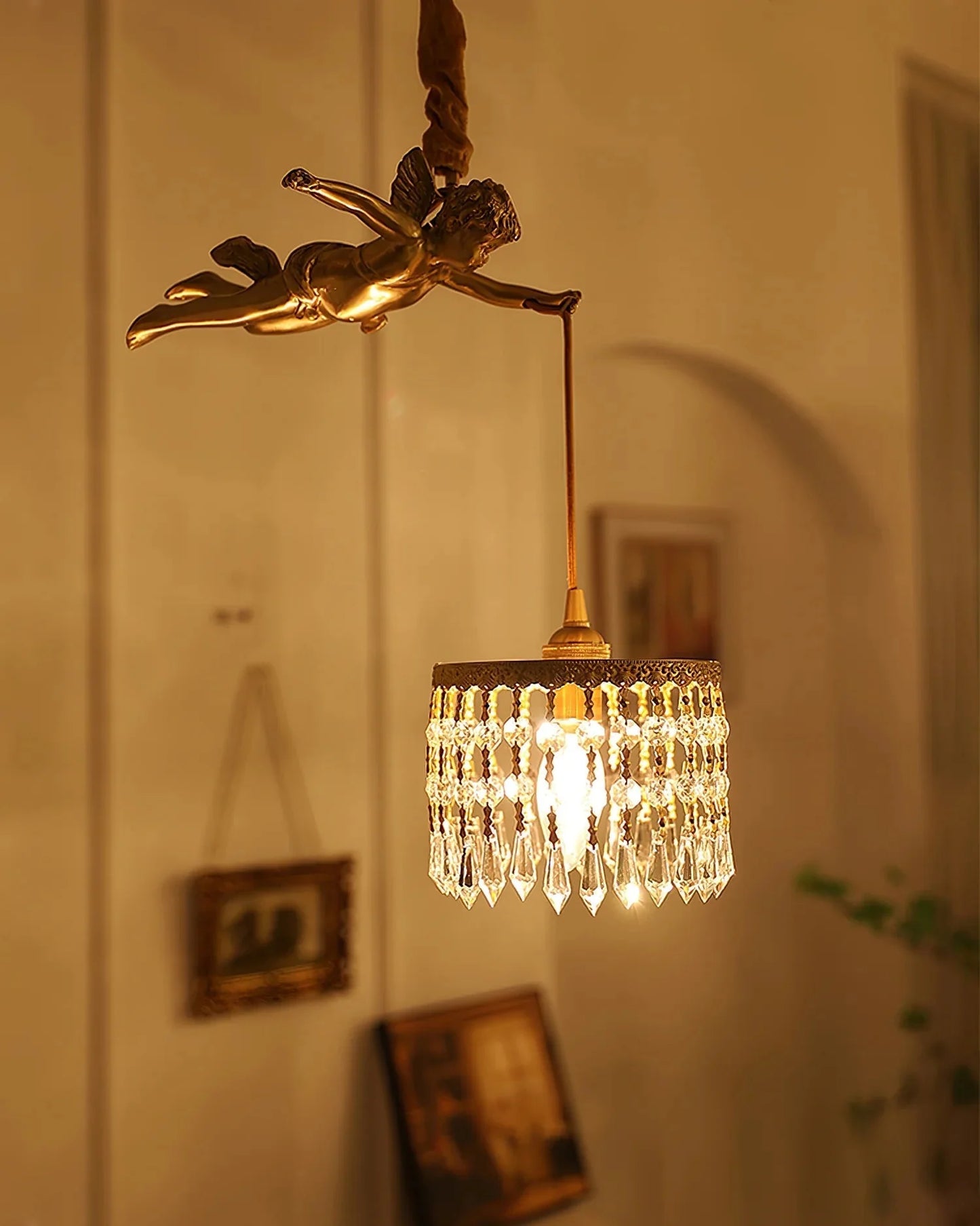 Evangeli Angel Pendant Light