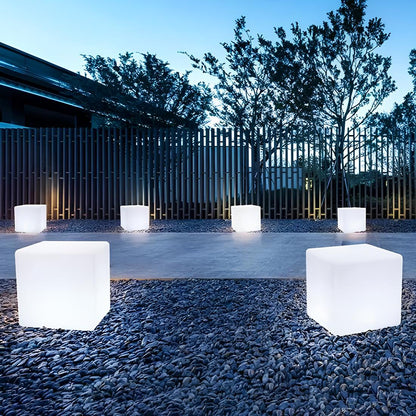 Cubic Garden Light