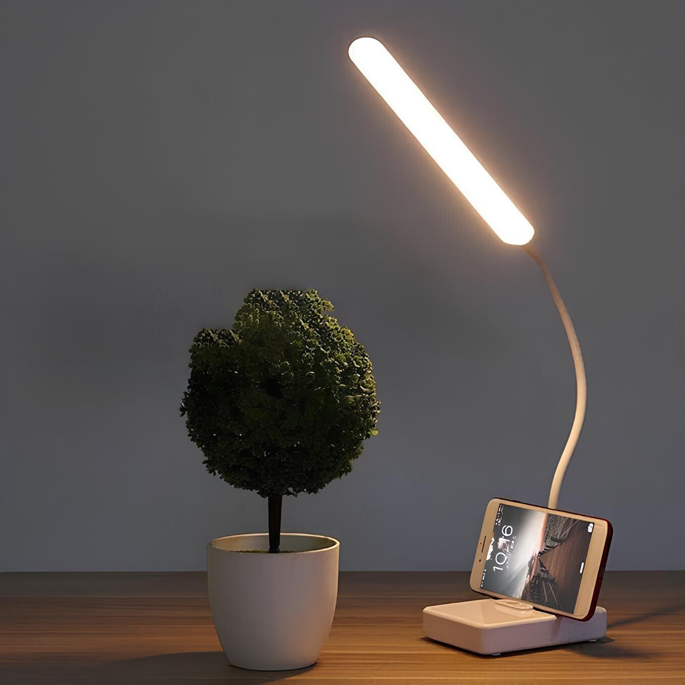 FlexiLight™ Desk Lamp