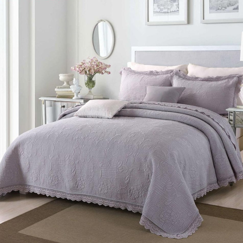 Patricia Coverlet Set