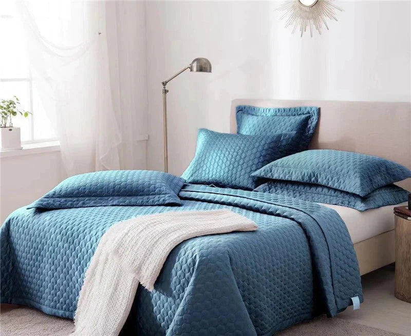 Clara Coverlet Set