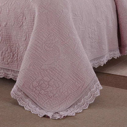 Patricia Coverlet Set