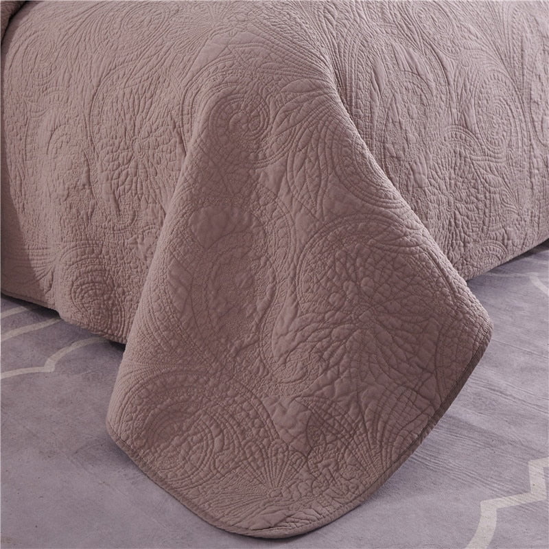 Larena Multi-Style Coverlet Set