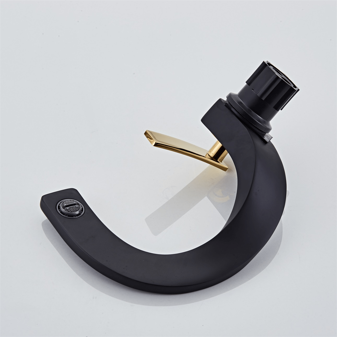 Twist Flow Faucet