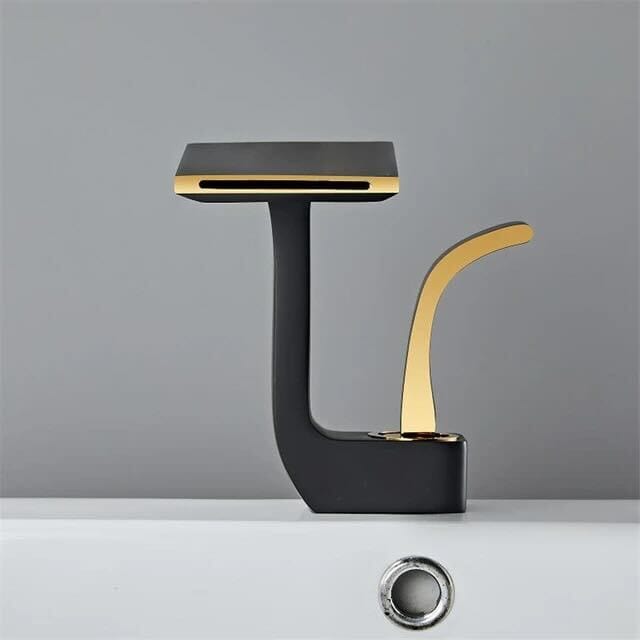 Serpenti Flow Faucet