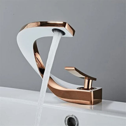 Twist Flow Faucet