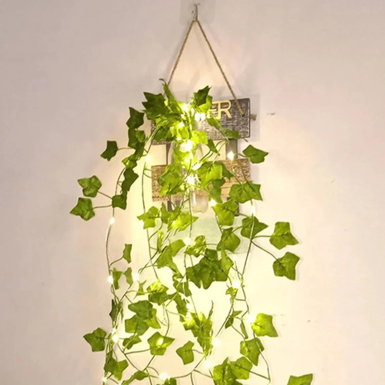 Garland Vine Light