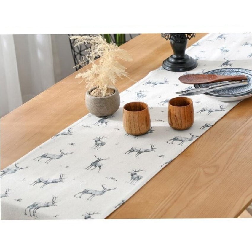 Christmas Saro Table Runner