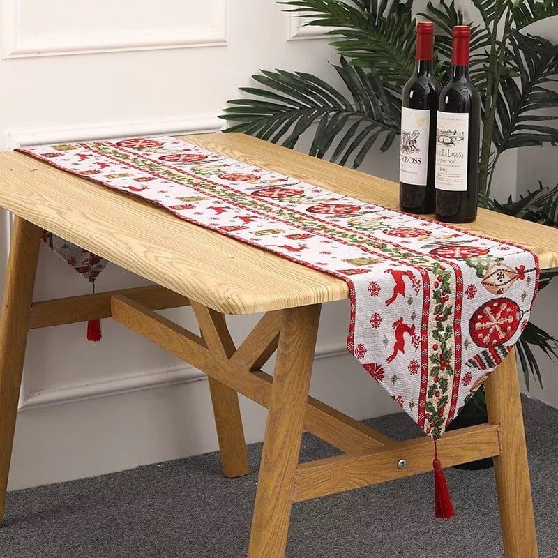 Christmas Wonderland Table Runner