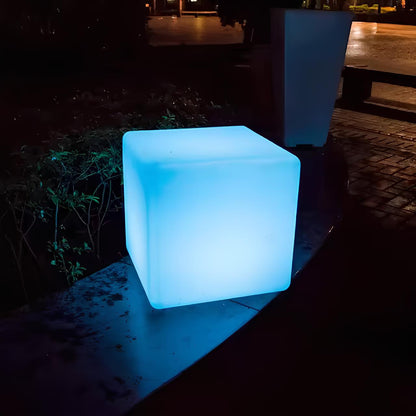 Cubic Garden Light