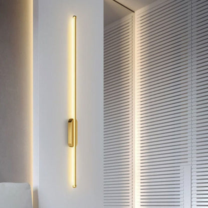 Vista Slim Wall Light