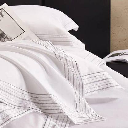 Luxxe White Duvet Cover Set (Egyptian Cotton)