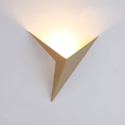 Trigon™ Wall Light