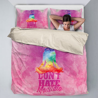 DON'T HATE - MEDITATE BEDDING SET