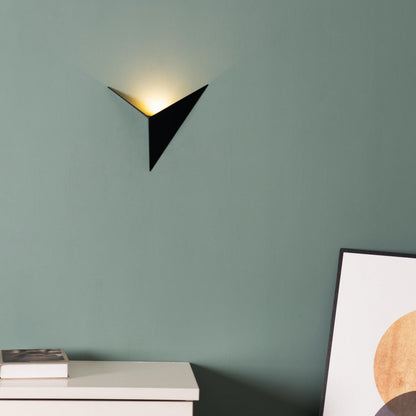 Trigon™ Wall Light